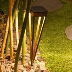 Antorcha solar LED Tinka, 52 cm de altura, corten