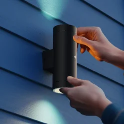 Aplique de exterior Calex Pavia GU10, arriba/abajo, negro, sensor