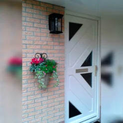 Aplique de exterior Carlton con pantalla de cristal