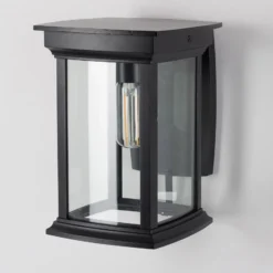 Aplique de exterior Carlton con pantalla de cristal