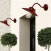 Aplique de exterior Klampenborg, roja, farol, acero inoxidable, IP44