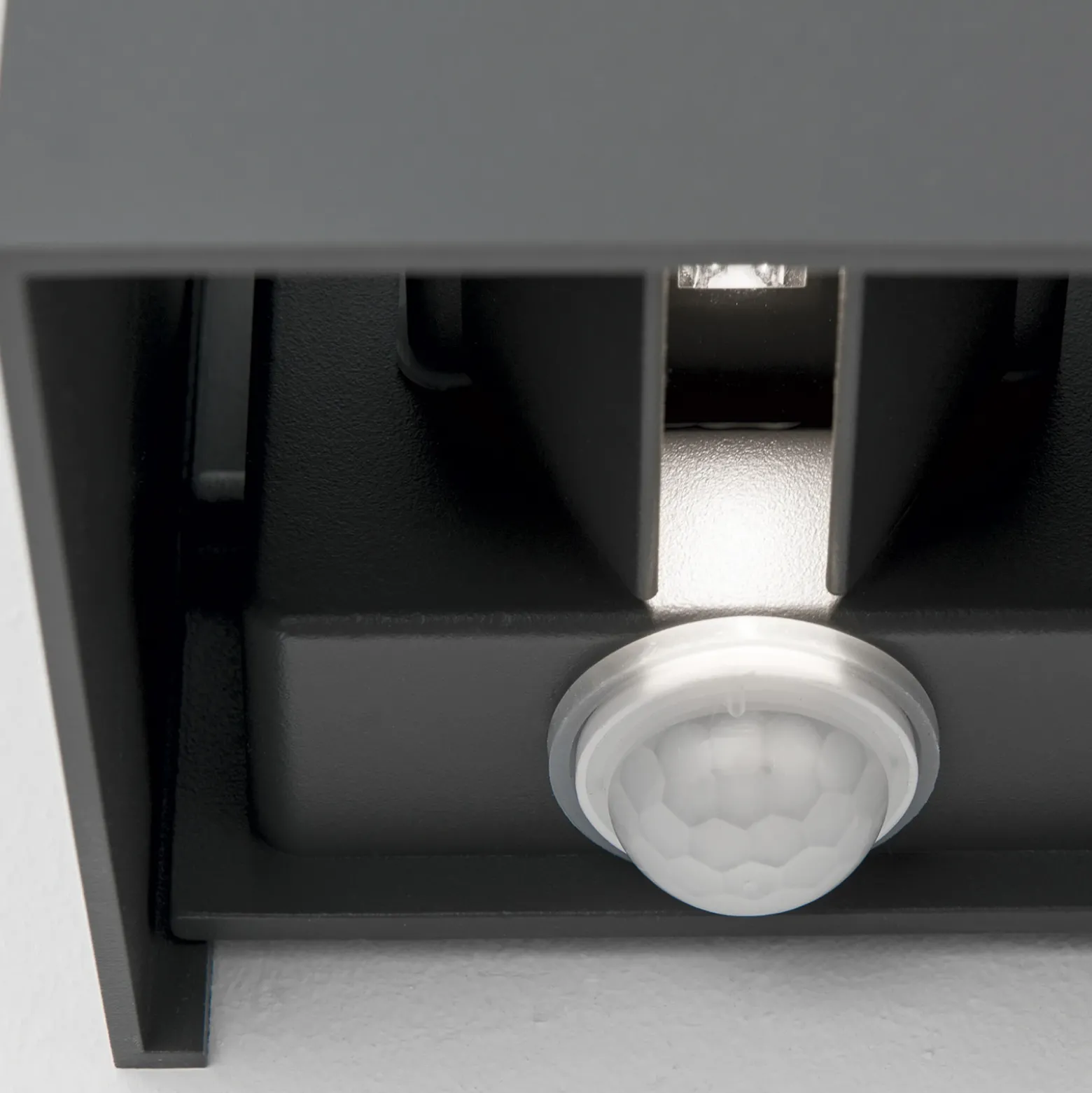 Aplique de exterior LED Cube-S, antracita, metal, sensor