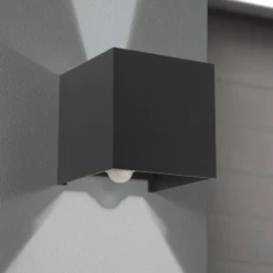 Aplique de exterior LED Cube-S, antracita, metal, sensor