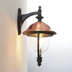 Aplique de exterior Lindby Clint, cobre, luz hacia abajo, IP44