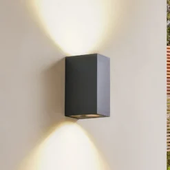 Aplique de exterior Lindby Fijona, verde oscuro, aluminio, altura 15 cm