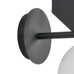 Aplique de exterior Lindby Katti, metal, negro, IP44, gato