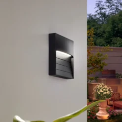 Aplique de exterior Lindby LED Elissa, negro, plástico, CCT