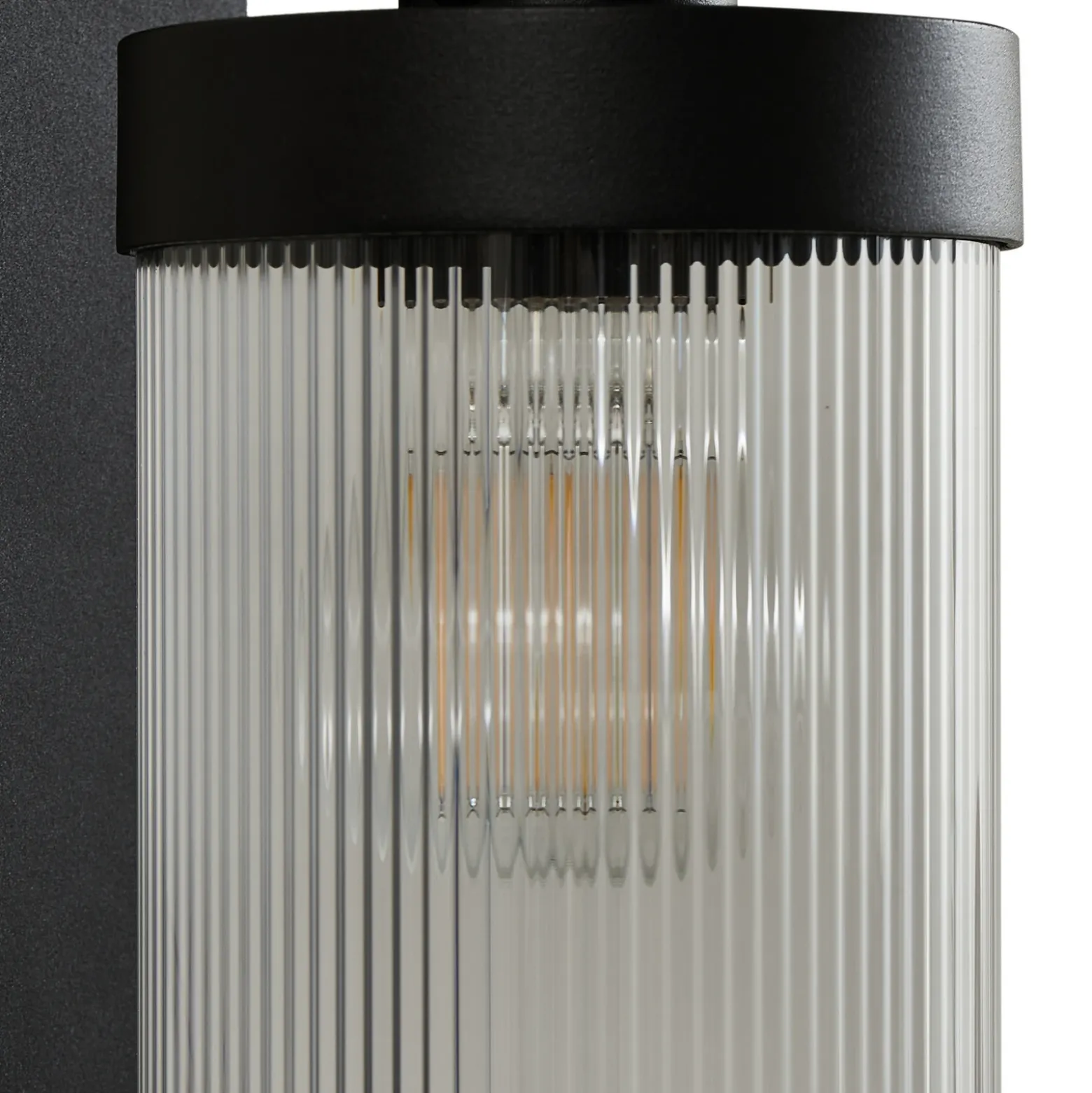 Aplique de exterior Lindby Yrene, 20 cm, negra, con sensor, Riffle