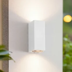 Aplique de exterior Lucande Xava, luz hacia arriba/abajo, blanca, 2 luces, GU10