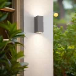 Aplique de exterior Lucande Xava, luz hacia arriba/abajo, gris, 2 luces, GU10