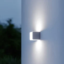 Aplique de exterior STEINEL L 830 SC Sensor, plata