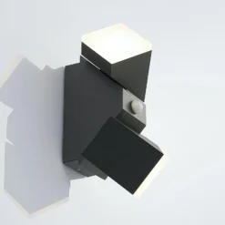 Aplique de pared LED Lindby Sally, 22 cm, antracita, IP54, sensor