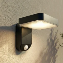 Aplique de pared LED PRIOS Tarlson, angular, antracita, sensor