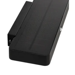Aplique de pared LED solar Lucande Tavon, angular, negra, con sensor