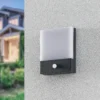 Aplique de pared LED Vanira de Lindby, antracita, aluminio, sensor, IP54