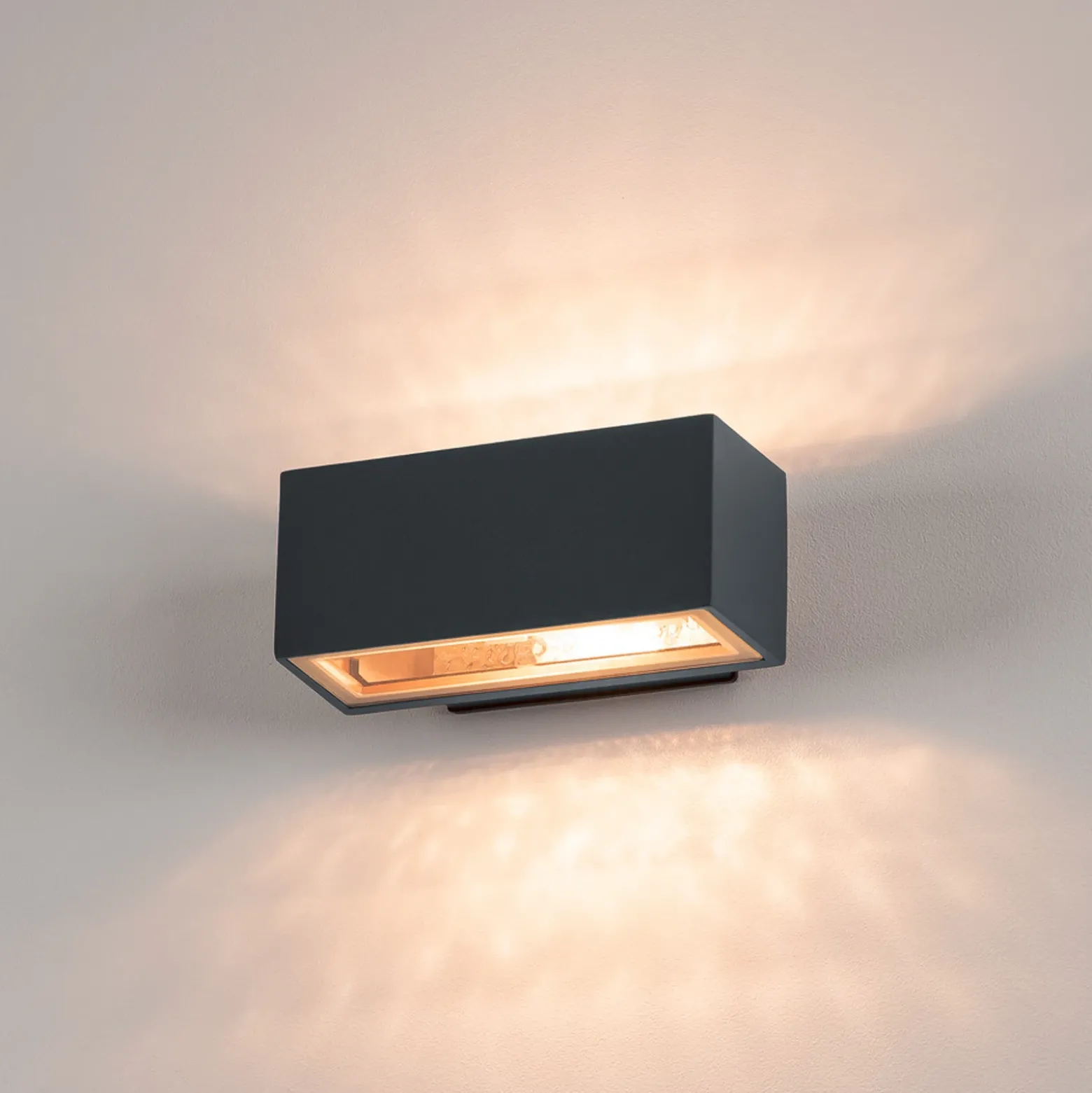 Aplique de pared SLV Box, antracita, aluminio, ancho 22 cm, luz hacia