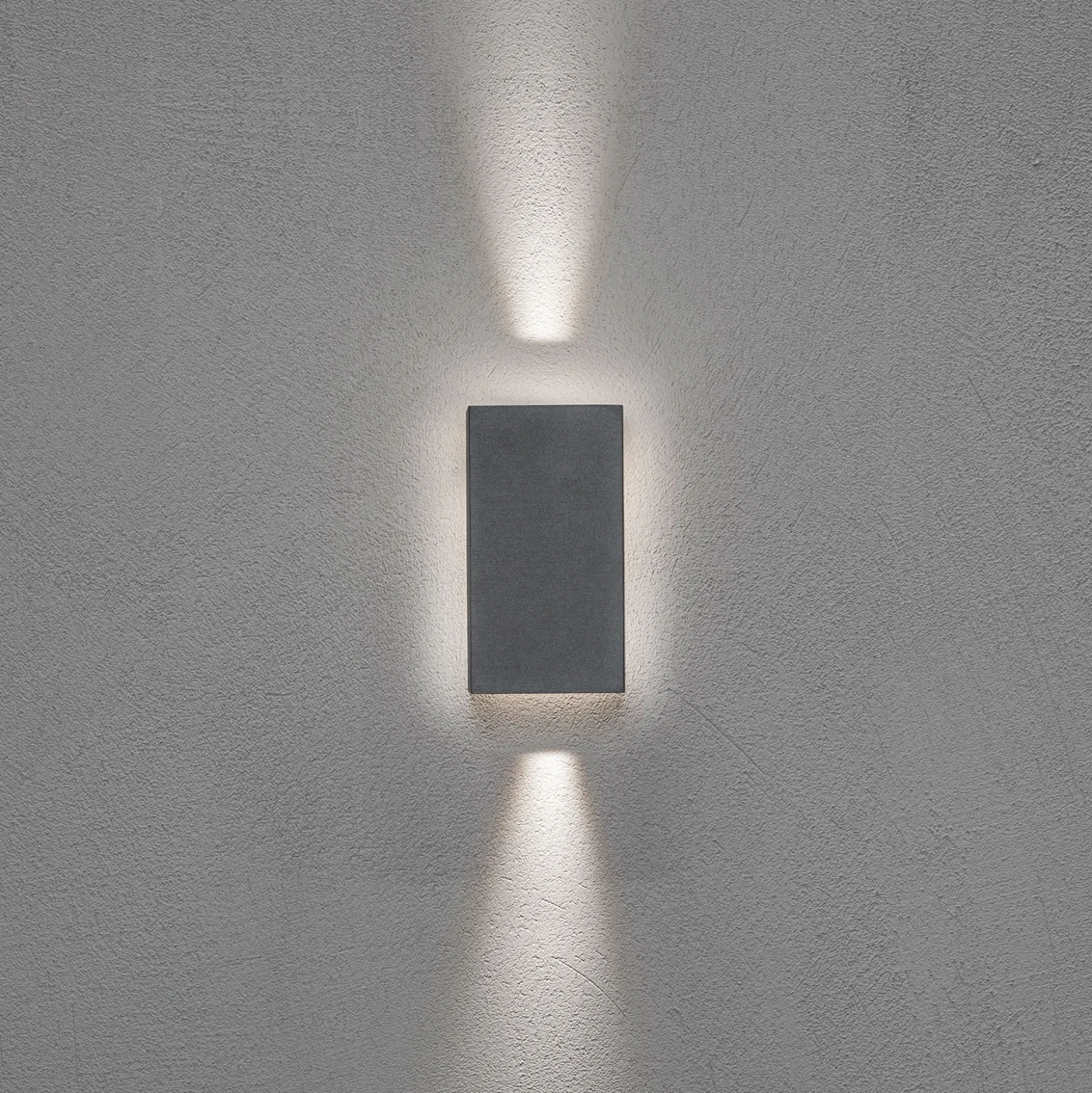 Aplique LED de exterior Cremona con luz de fondo