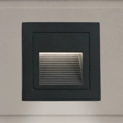 Aplique LED empotrable de Loro, negro, ancho 8,5 cm, aluminio