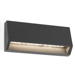 Aplique LED exterior Must angular, ancho 15,8 cm