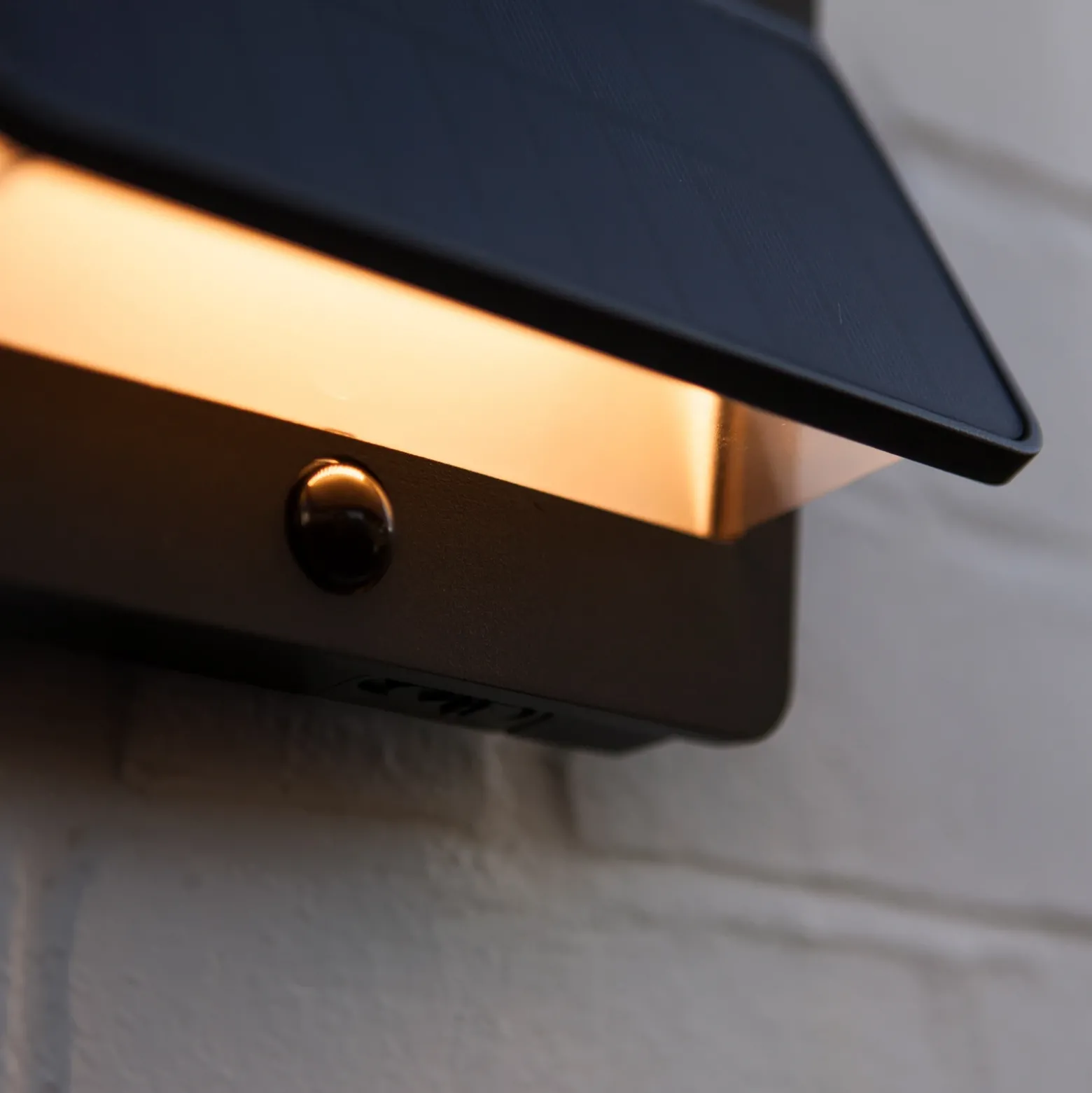 Aplique LED para exterior ALETA, gris oscuro, 18 cm, con sensor, IP54