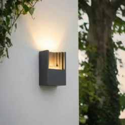 Aplique LED para exterior Aurali de Lindby, 1 luz, negro, IP65