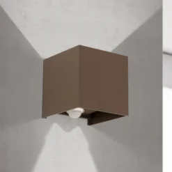Aplique LED para exterior Cube-S, corten, metal, sensor