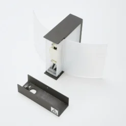 Aplique LED para exteriores Skadi arqueado