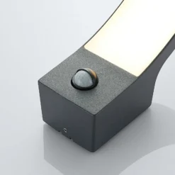 Aplique LED para exterior Ilvita de Lindby, sensor, antracita, IP54