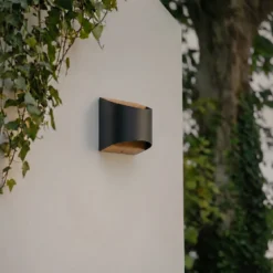 Aplique LED para exterior Lenore de Lindby, negro, metal, 13,5 cm