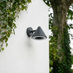 Aplique LED para exterior Lindby Soran, negra, metal, IP44