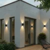 Aplique LED para exterior Lindby Ralino, negro, 2 luces, IP65