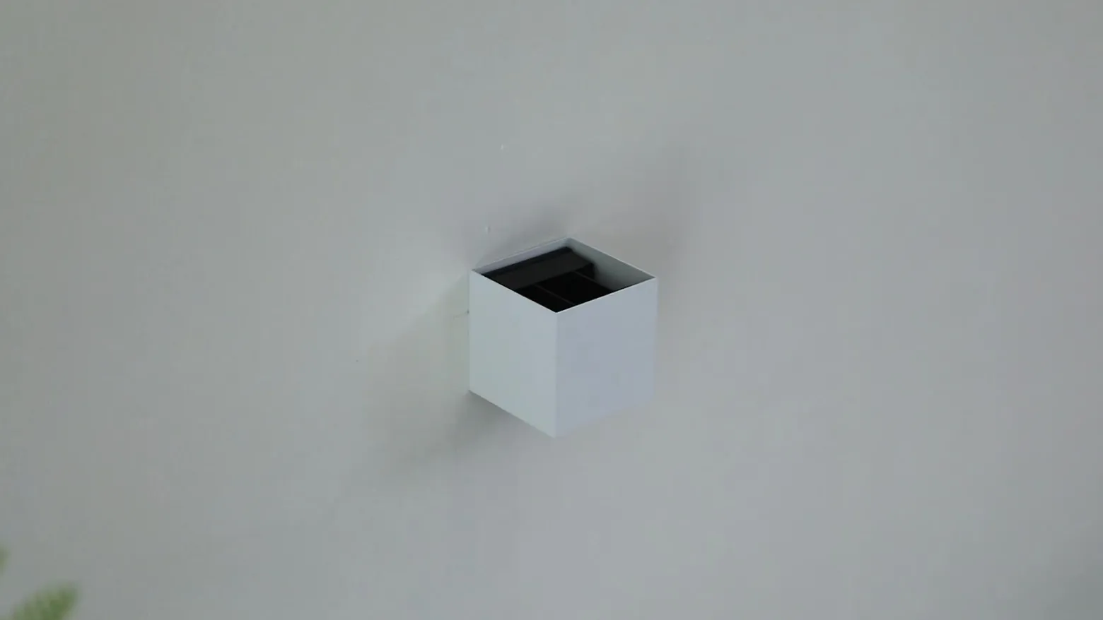 Aplique LED para exterior Lindby Smart Dara, 10 cm, blanco, CCT Tuya