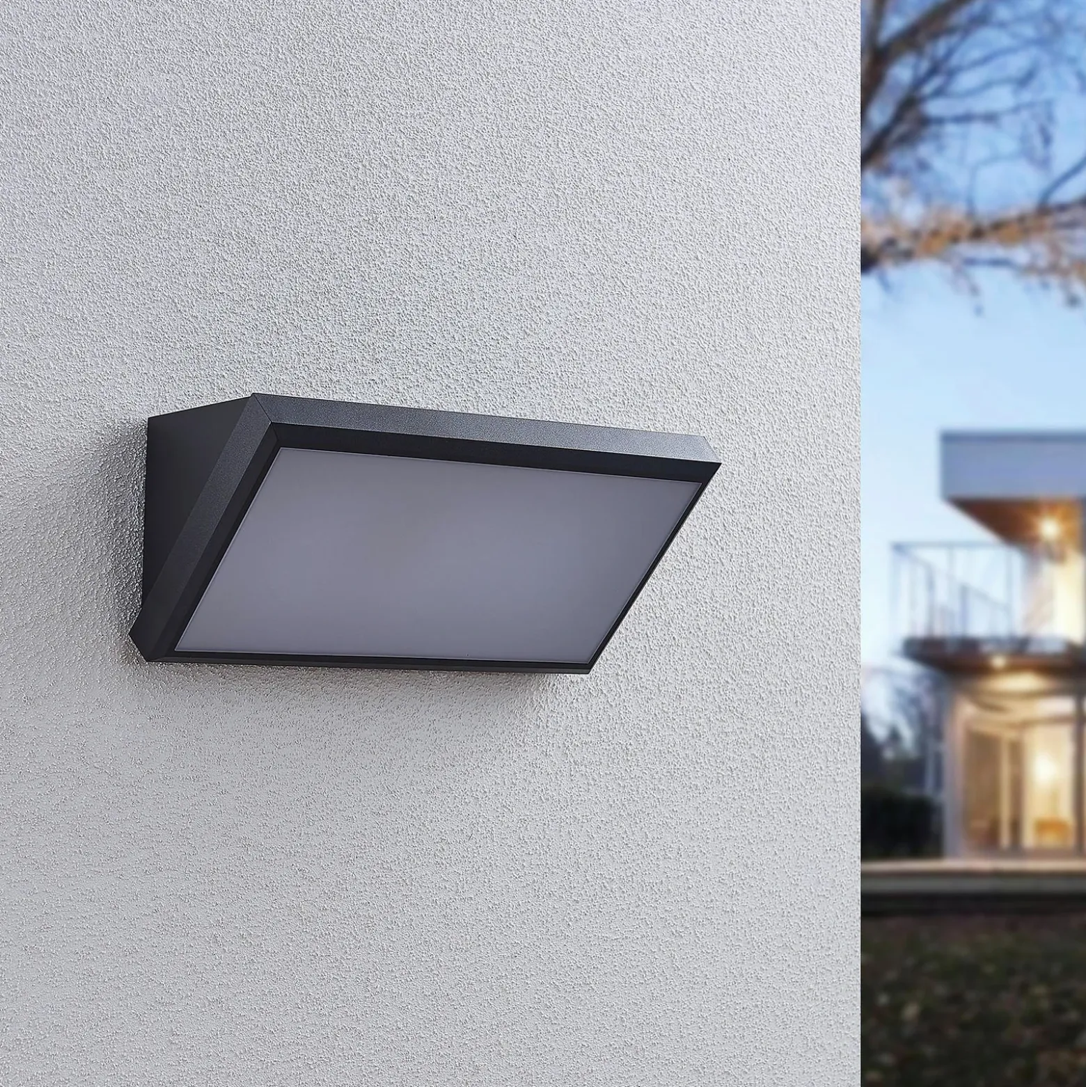 Aplique LED para exterior Lindby Abby, sensor, IP65, gris oscuro