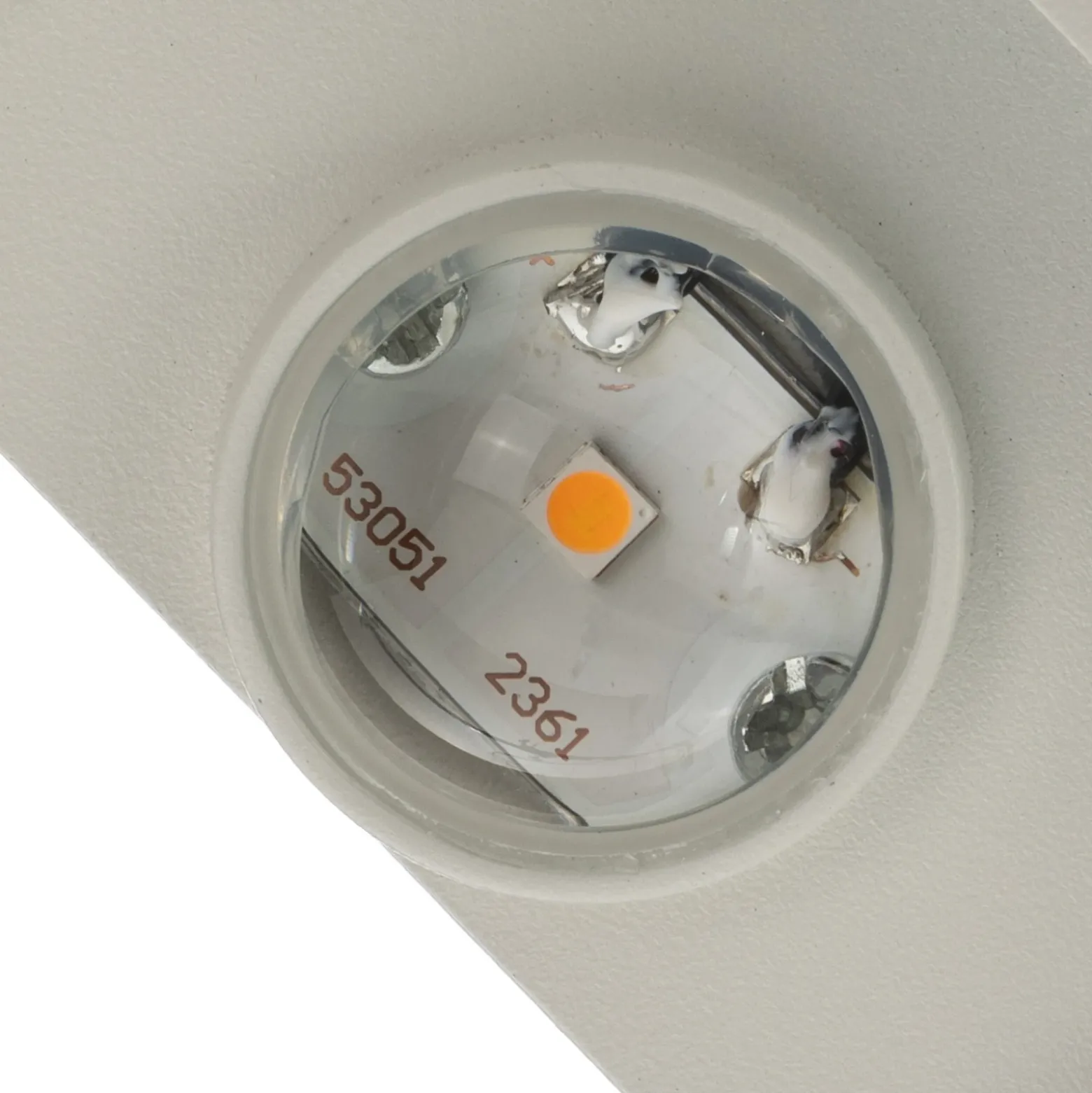 Aplique LED para exterior Lindby Ithan, 5 luces, blanco, 27 cm