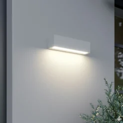 Aplique LED para exterior Lucande Lengo, 25 cm, blanca, luz hacia abajo, 3000 K