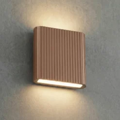 Aplique LED para exterior Lucande Raija, marrón oscuro, altura 19 cm, CCT