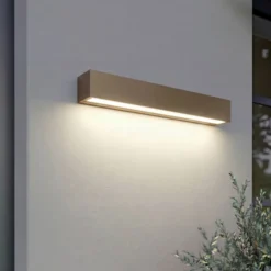 Aplique LED para exterior Lucande Lengo, 50 cm, marrón, luz hacia abajo, 3000 K