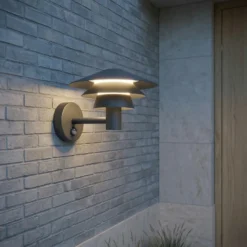 Aplique LED para exterior Lucande Montaro, color antracita, IP54 con sensor