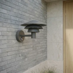 Aplique LED para exterior Lucande Montaro, color antracita, IP54 con sensor