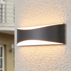 Aplique LED para exterior Lucande «Akira», color antracita, 23 cm de ancho