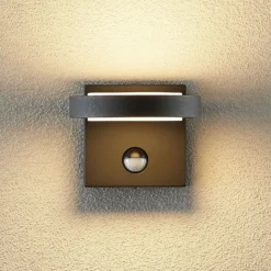 Aplique LED para exterior Lucande Belna, metal, sensor, IP54