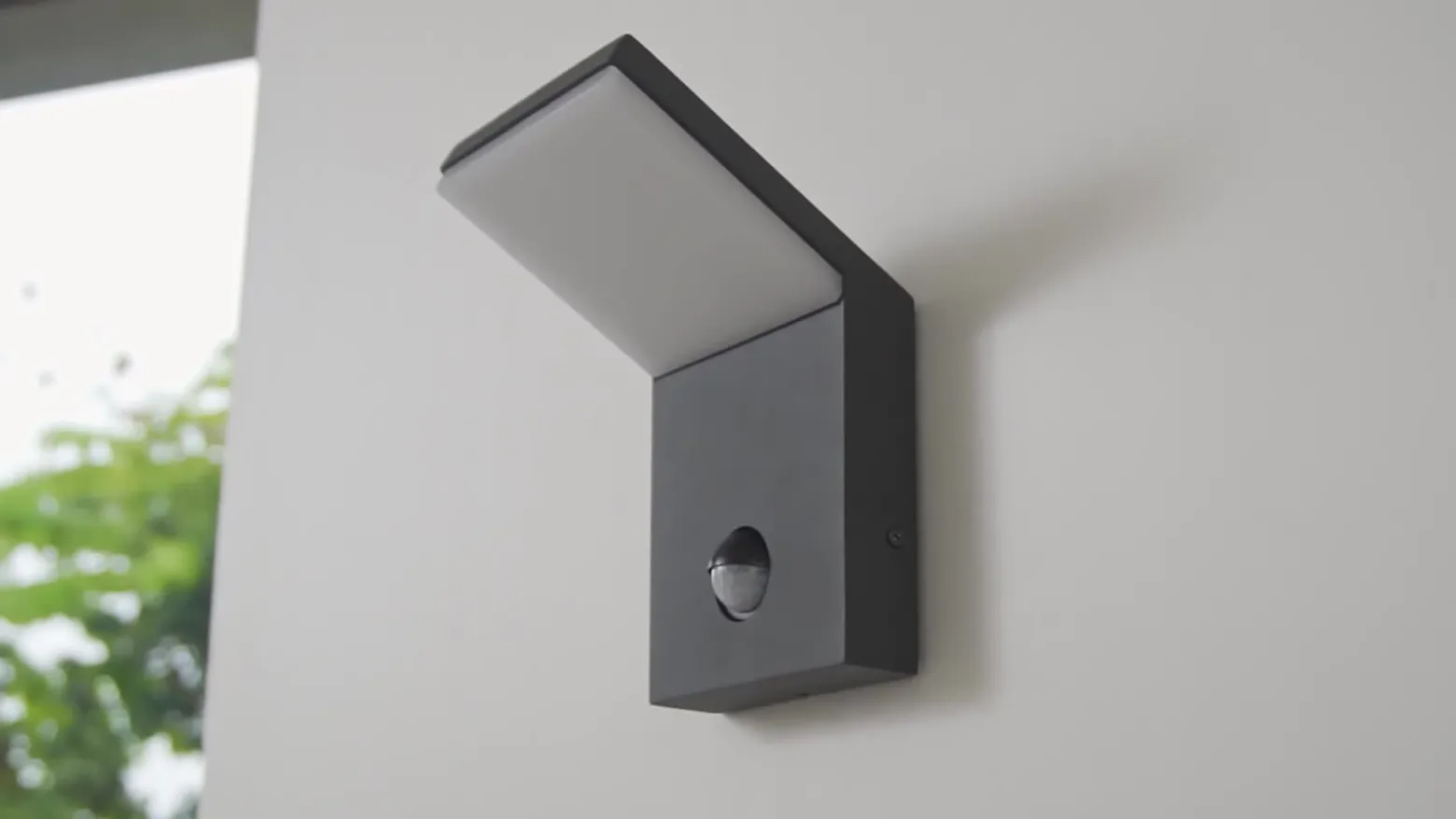 Aplique LED para exterior Nevio, metal, antracita, sensor