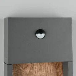 Aplique LED para exterior SALMON, aspecto de madera, altura 33 cm, IP44
