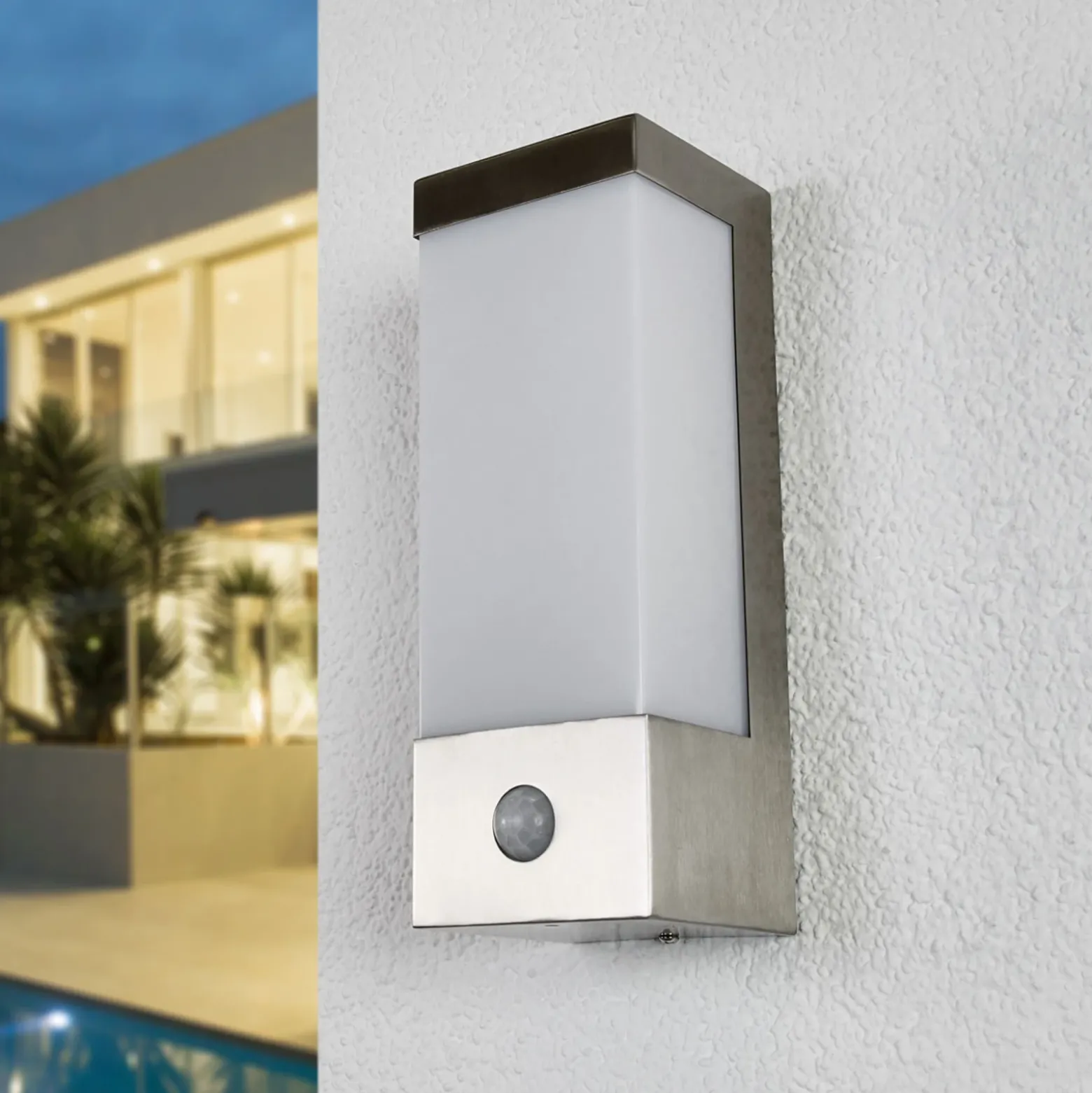Aplique LED para exterior Severina de Lindby, 25 cm, sensor, acero