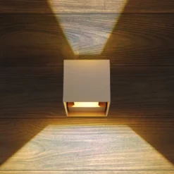 Aplique LED para exterior Veronika, color arena, luz hacia arriba/abajo, IP54