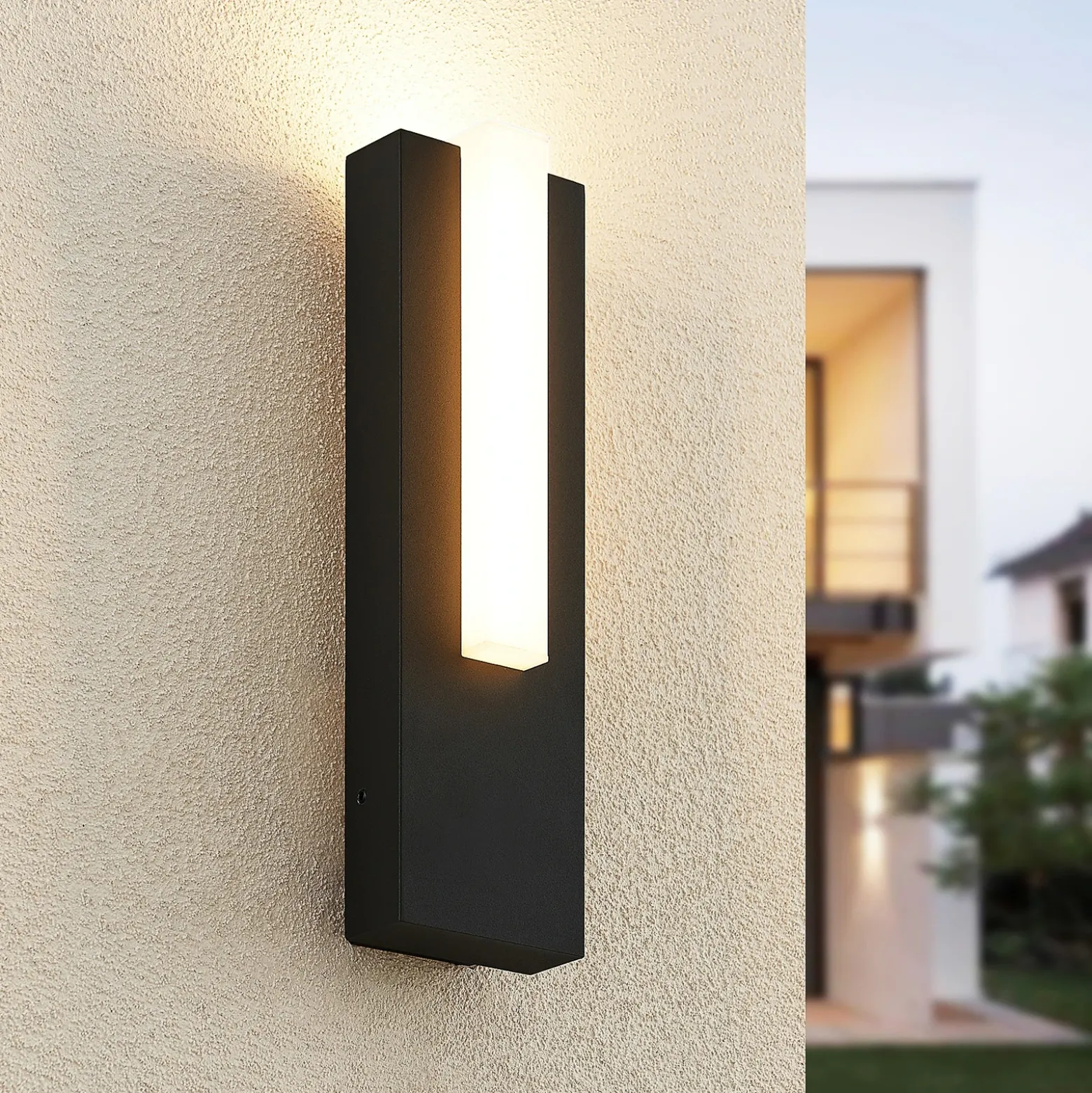 Aplique LED para exterior Virgalia de Lucande, 31 cm, antracita, IP65