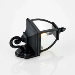 Aplique para exterior Lindby Cerys, negro, de plástico, altura 37 cm