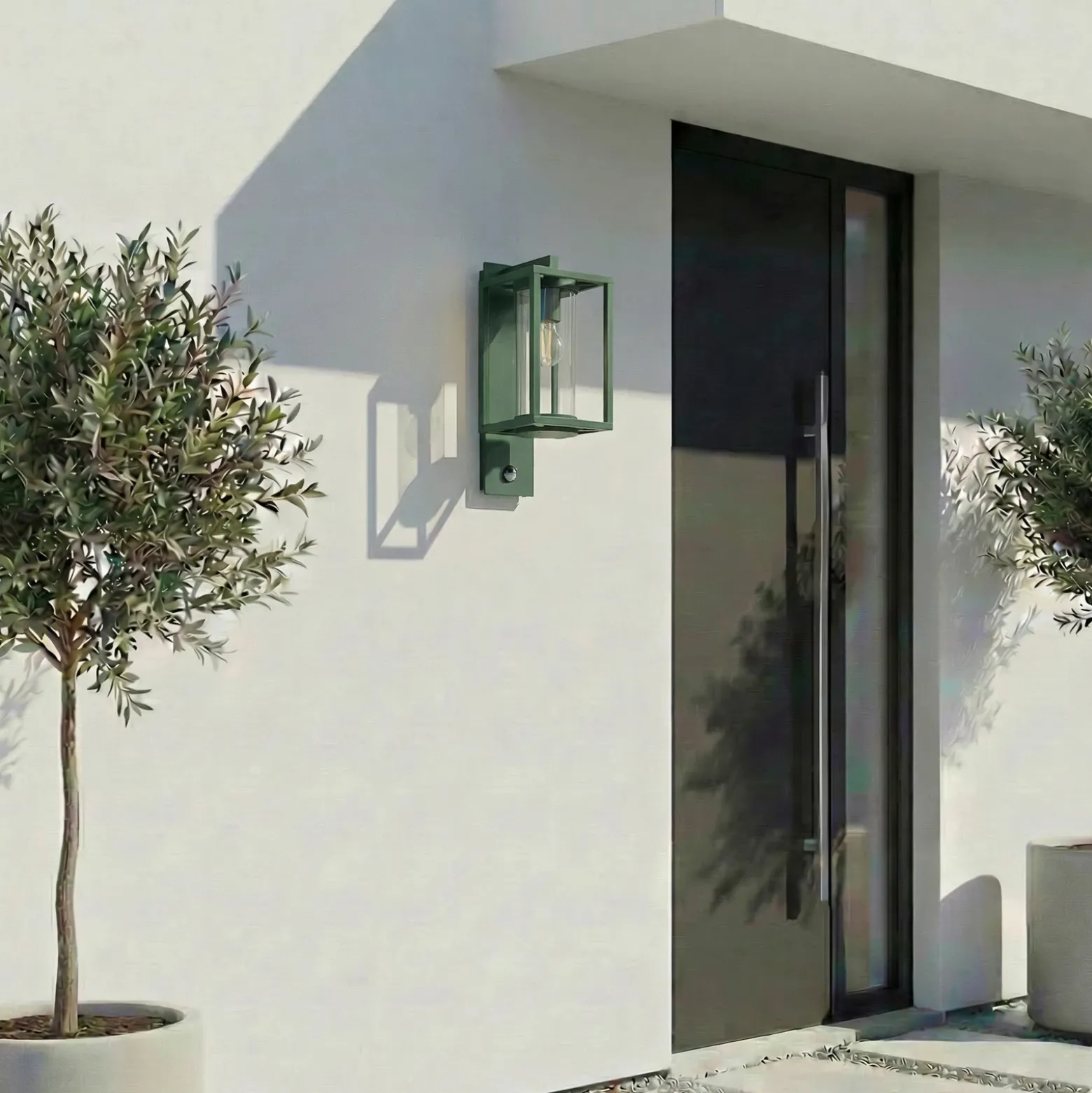 Aplique para exterior Lucande Ferda, portalámpara en la parte inferior, verde