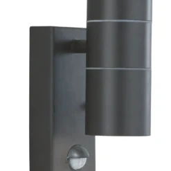 Aplique para exterior Metro, negro, altura 21 cm, con sensor, de 2 luces.