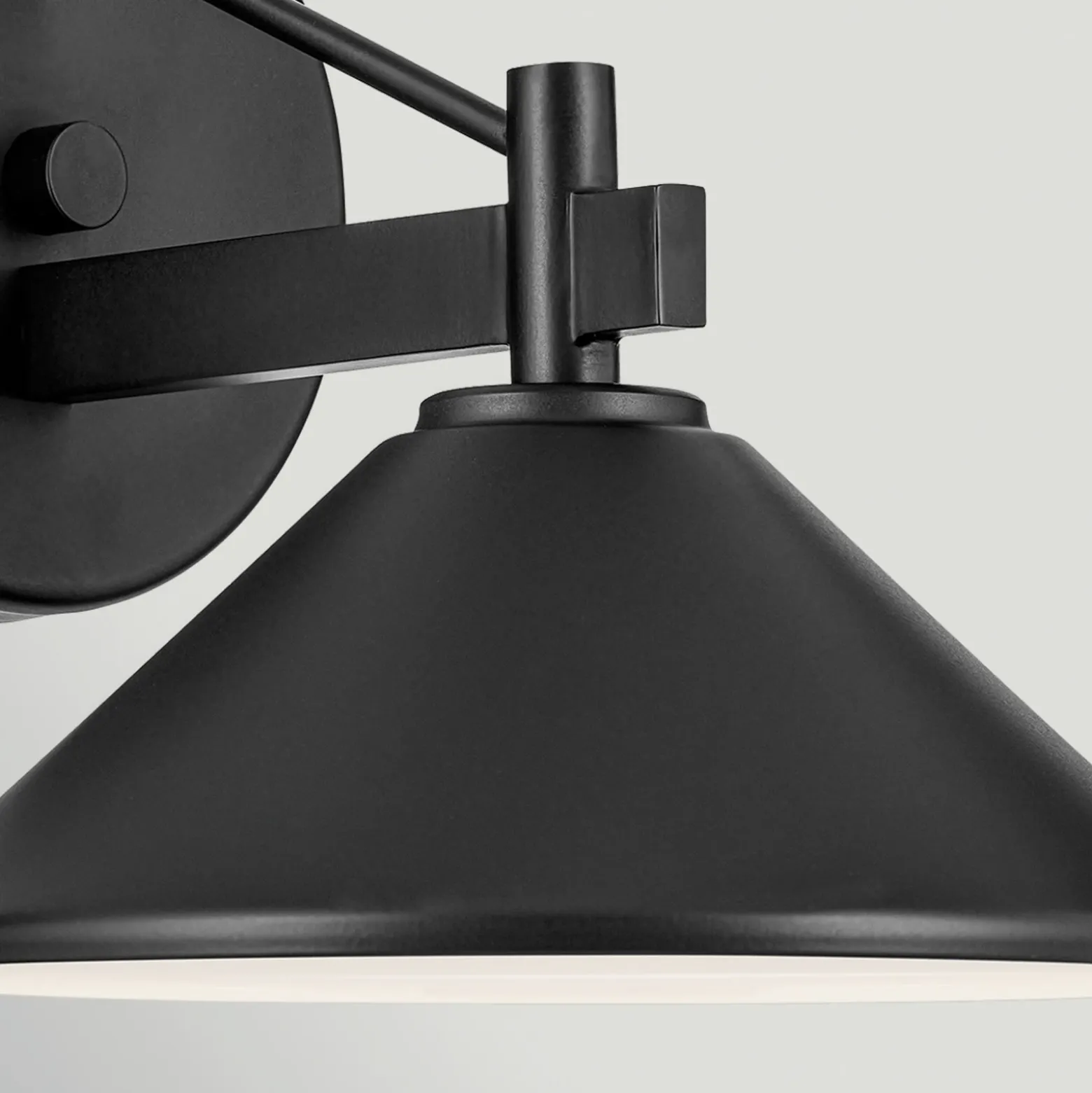 Aplique para exterior Ripley, negro, 20 cm de ancho, metal, IP44